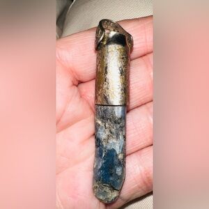 .925 Unique Blue solid kyanite Stone Pendant